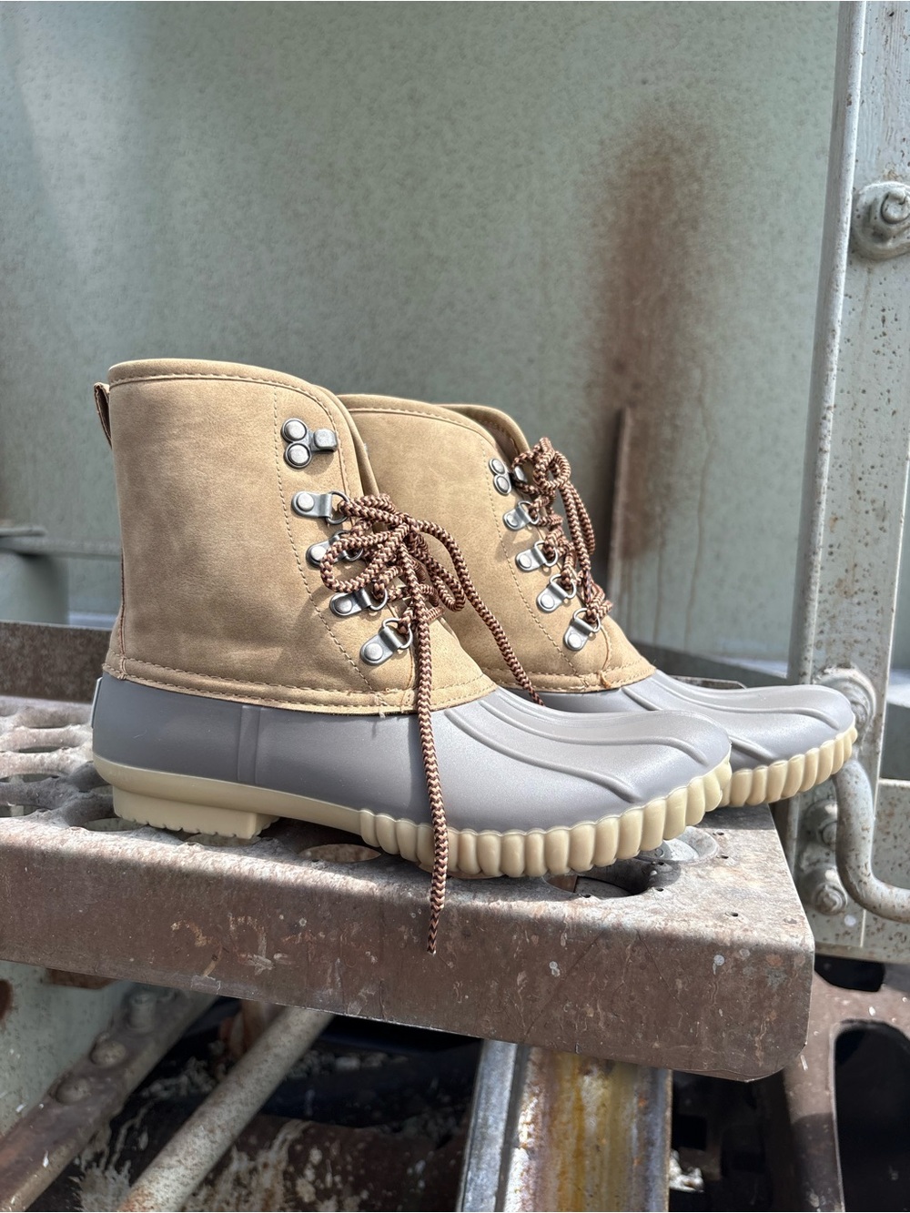 Marleylilly Womens Size 7 Duck Boots Beige/Gray Lace-Up Ankle Round Toe